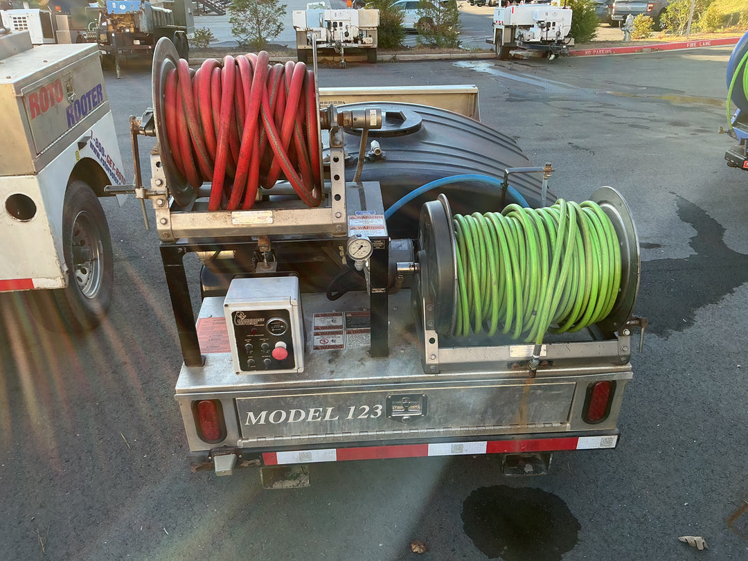 2014 Mongoose 123 Trailer with Wireless Remote