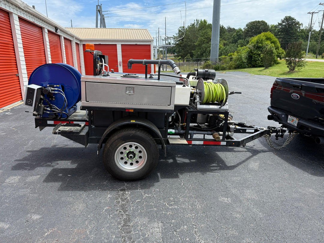 2024 Mongoose 184 LT Trailer with Wireless Remote
