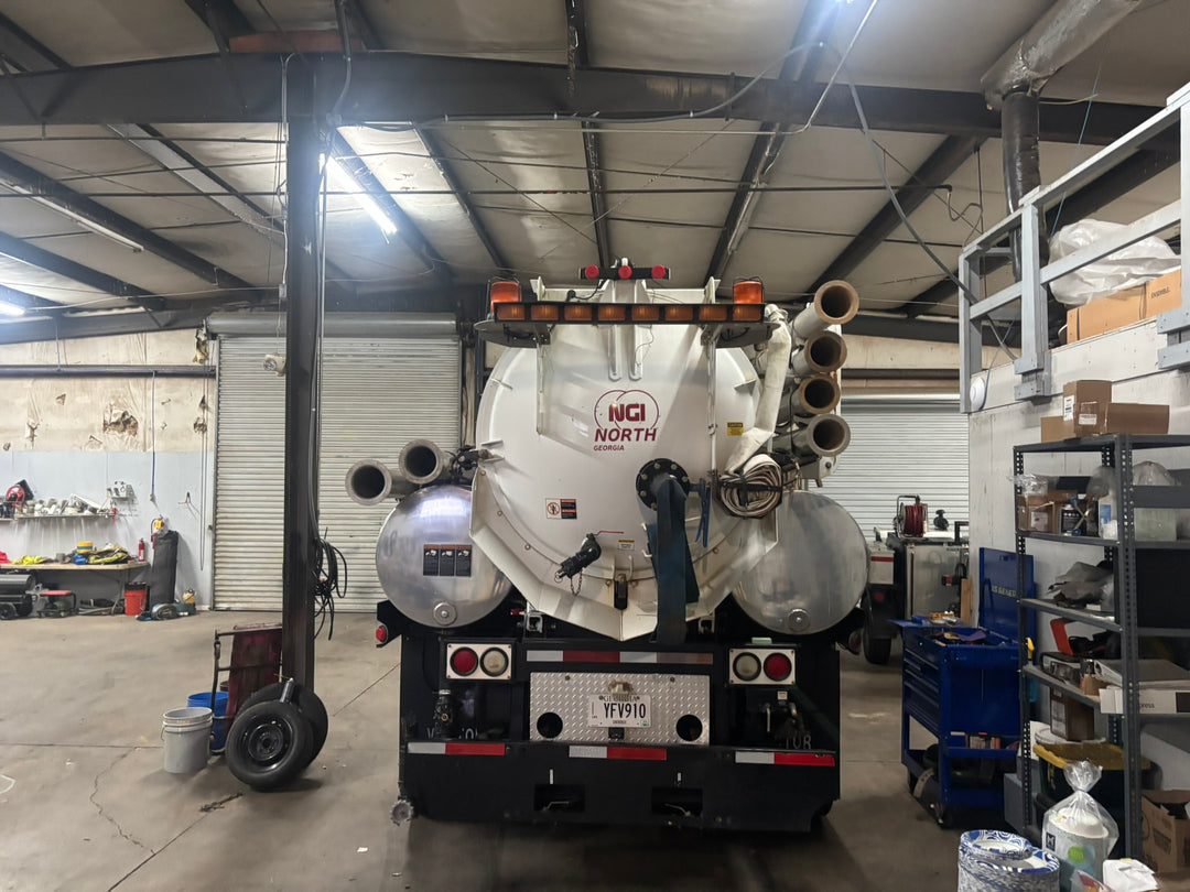 2012 Vactor 2100 Combination Truck