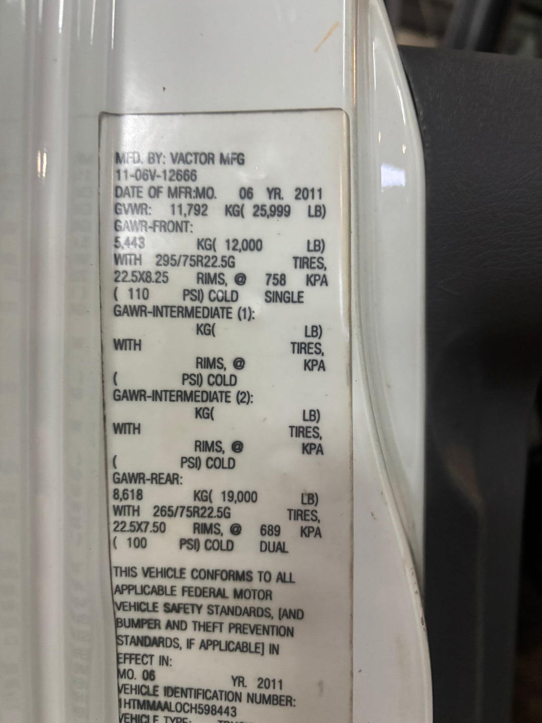 2012 Vactor 2100 Combination Truck