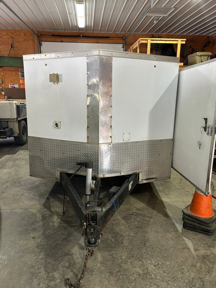 1999 U.S. JETTING 4014-300 Unit Mounted in 2013 Tandem Axle Enclosed Trailer