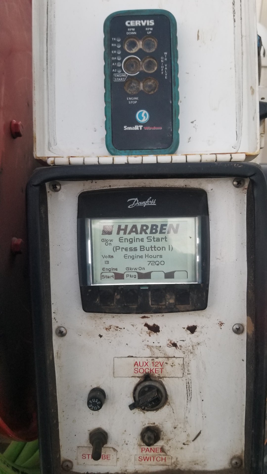 El remolque Harben DTW 4018-300 2013 incluye Warthog y sistema remoto inalámbrico