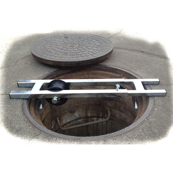 Adjustable Top Manhole Roller